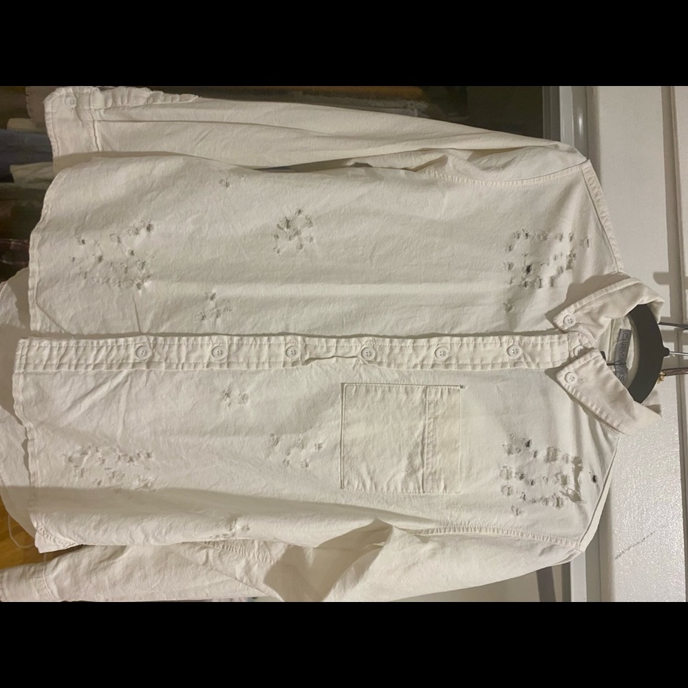 White long sleeve button up with distress
